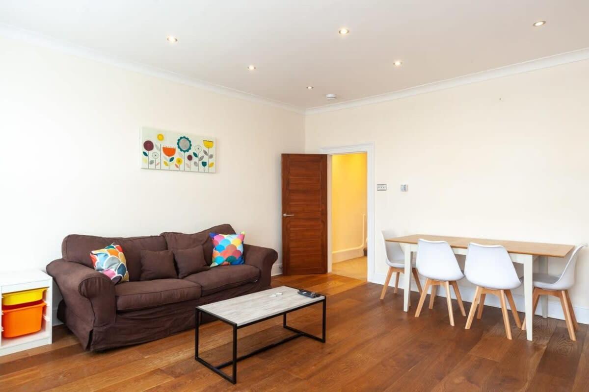 Spacious 2 Bedroom Maisonette In Stratford Londres Extérieur photo